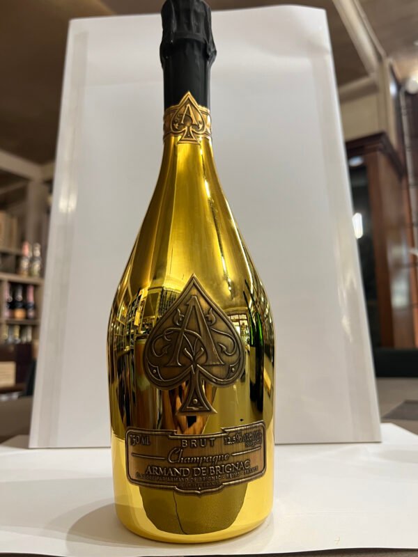 Armand de brignac golf fronte Armand de Brignac Champagne Gold Brut